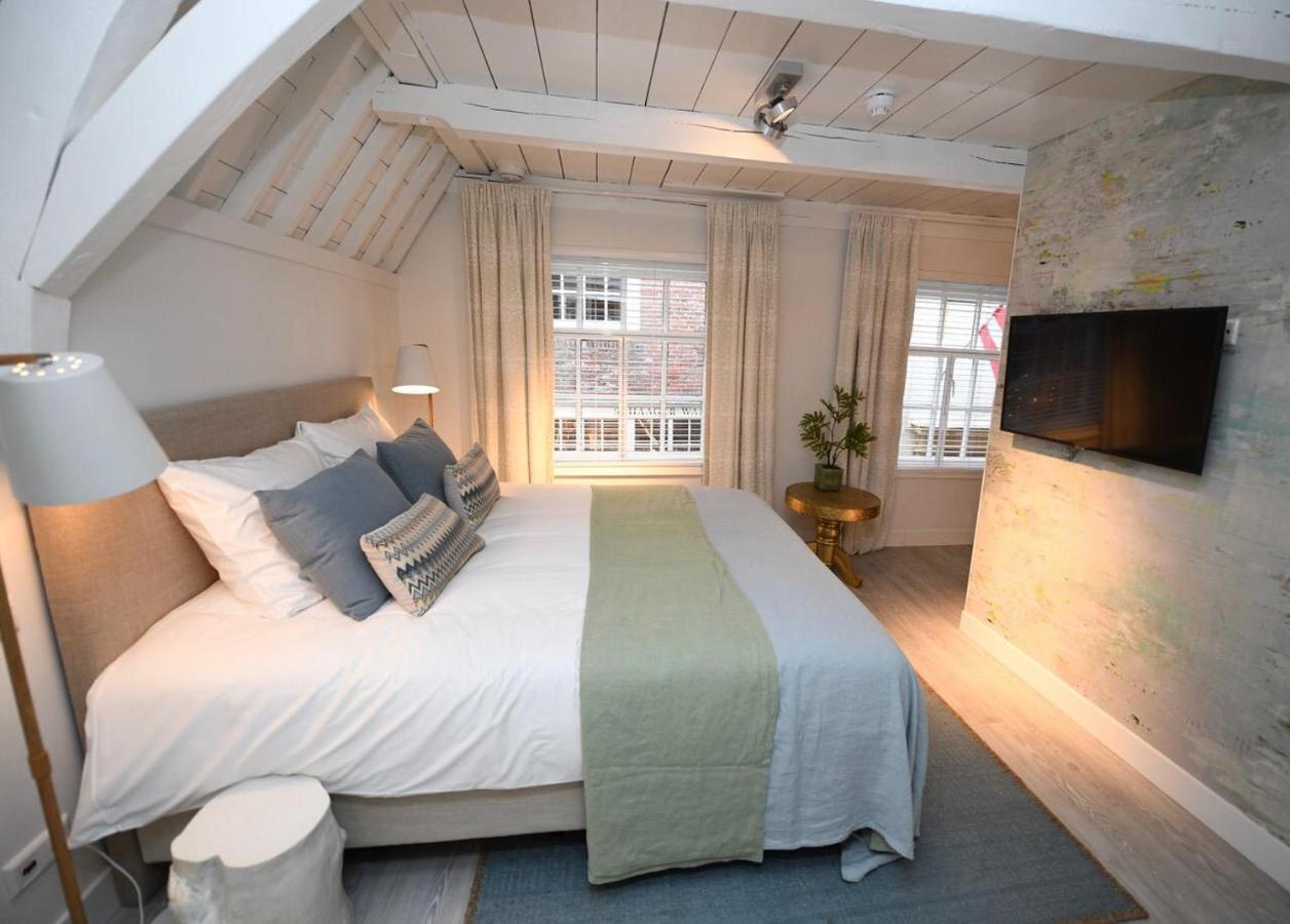 Double Room,1033400621:JPEG